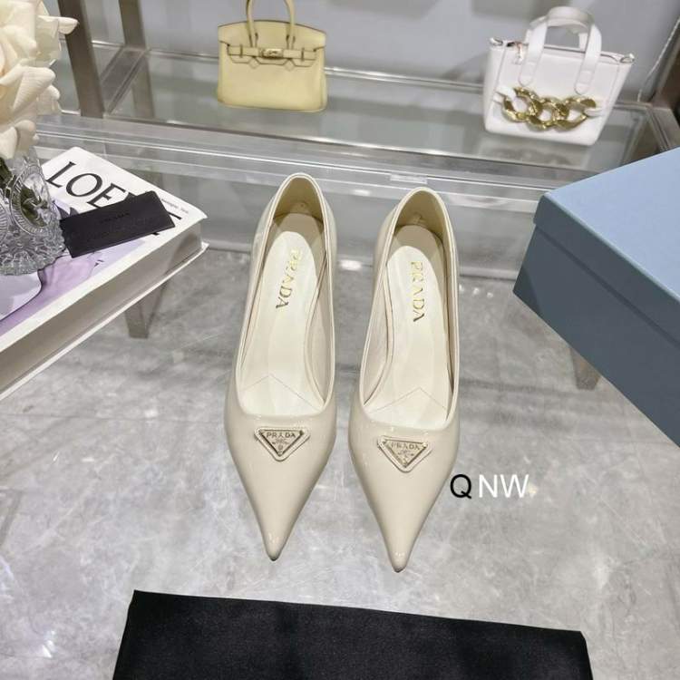 Picture of Prada Shoes _SKUPradasz35-40719148.5CMNW0702
